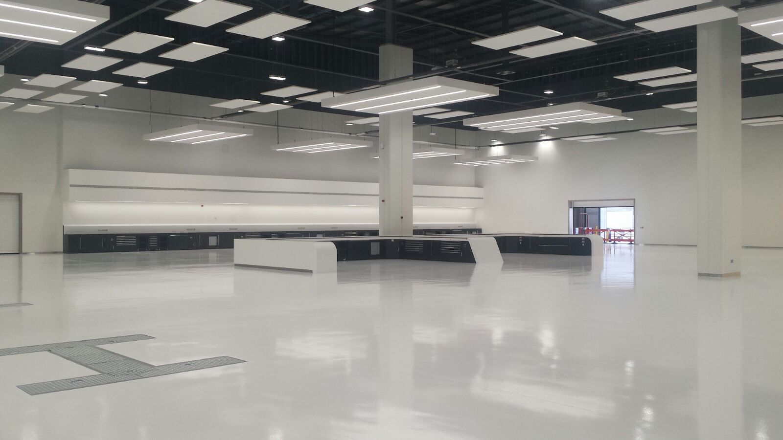  Expert Advice for Selecting a Superior Epoxy Floor System for Your Factory