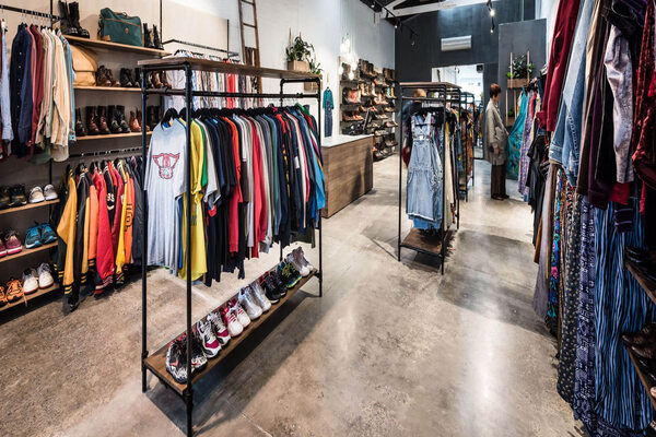 Diamond Grinding vs. Honing: Polishing Methods Explained – Which Stone Restoration Method Is Right for You?